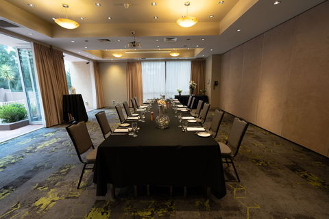 Holiday Inn Parramatta - Whitsundays Accommodation 11