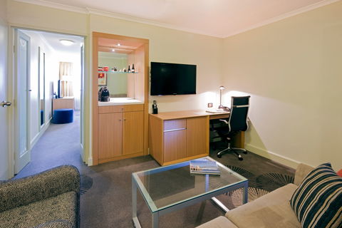 Holiday Inn Parramatta - Whitsundays Accommodation 14
