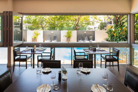 H on Smith Hotel - Whitsundays Accommodation 10