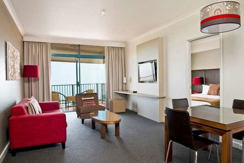 Mantra On The Esplanade - Whitsundays Accommodation 9