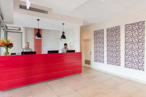Oaks Elan Darwin - Whitsundays Accommodation 1