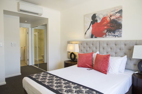 Metro Advance Apartments & Hotel - Whitsundays Accommodation 7