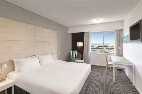 Vibe Hotel Darwin Waterfront - Whitsundays Accommodation 10