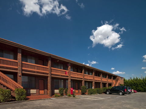 Hotel Bruce County - Whitsundays Accommodation 0