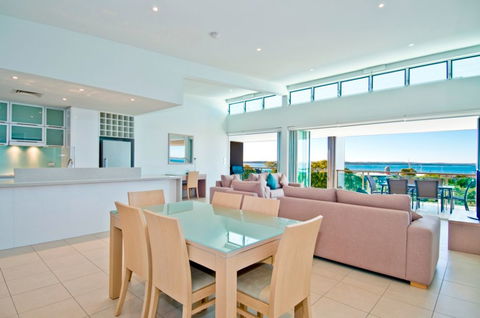 Akama Resort - Whitsundays Accommodation 1