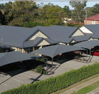Francis Phillip Motor Inn  The Lodge - Whitsundays Accommodation