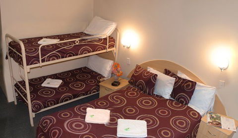 Arena Hotel - Whitsundays Accommodation 2