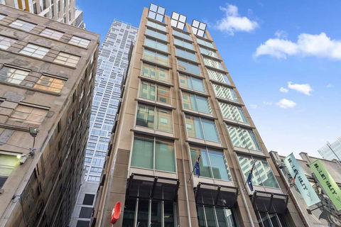 YEHS Hotel Melbourne CBD - Whitsundays Accommodation 0