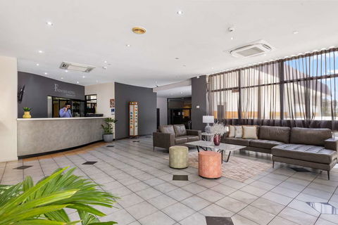 Hotel Frontier Darwin - Whitsundays Accommodation 1