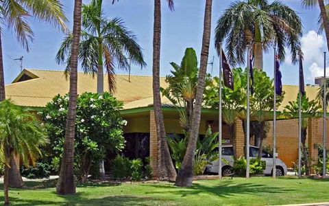 Karratha International Hotel - Whitsundays Accommodation 0