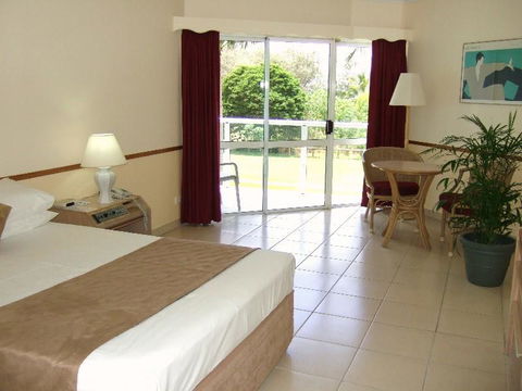 Hotel Ocean International - Whitsundays Accommodation 1