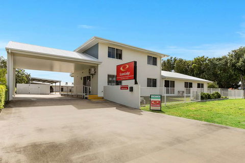 Econo Lodge Beachside - Whitsundays Accommodation 2