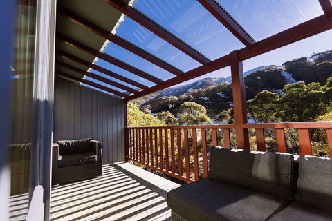 Thredbo Alpine Hotel - Whitsundays Accommodation 1