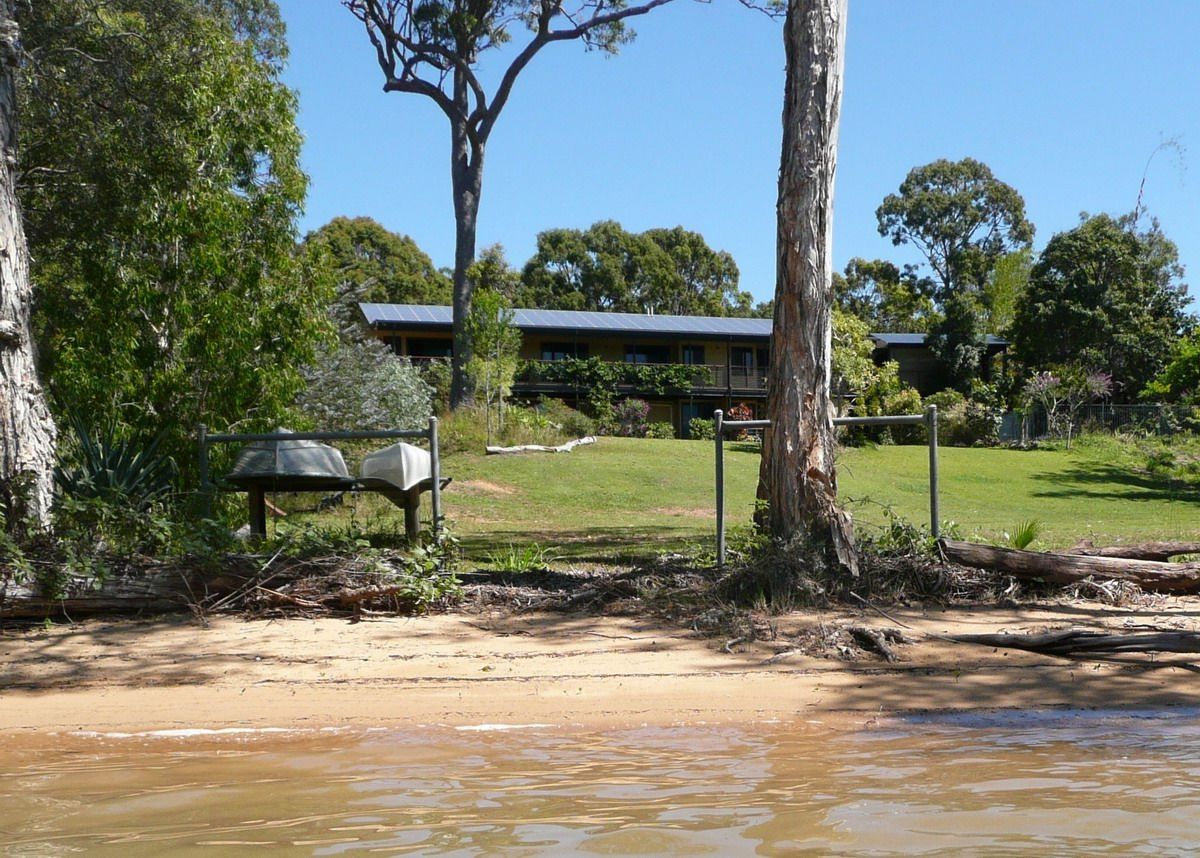 Russell Island QLD Whitsundays Accommodation