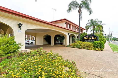 Narrandera Club Motor Inn - Whitsundays Accommodation 0