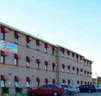 Arena Hotel - Whitsundays Accommodation