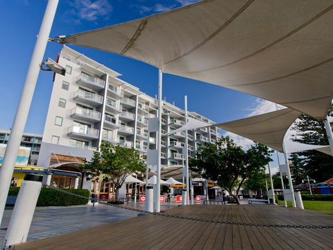 Oaks Waterfront Resort - Whitsundays Accommodation 0