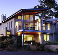 Grand Mercure Apts The Vintage - Whitsundays Accommodation