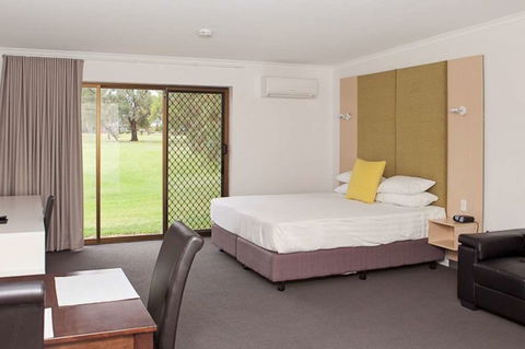 Comfort Inn & Suites Riverland - Whitsundays Accommodation 1
