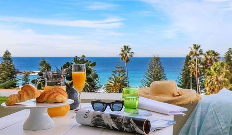 Coogee Bay Hotel - Whitsundays Accommodation 0