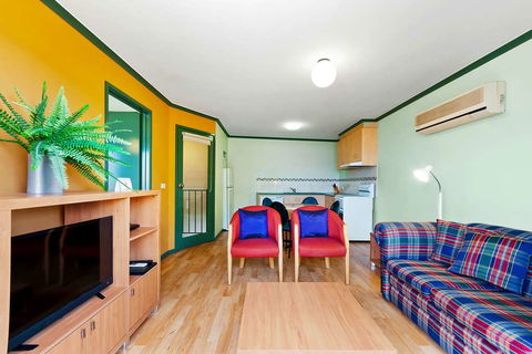 Comfort Inn & Suites Emmanuel - Whitsundays Accommodation 1