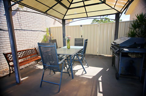 Roma Inland Motor Inn - Whitsundays Accommodation 1