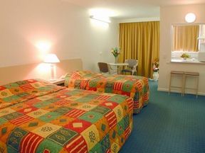 Princes Park Motor Inn - Whitsundays Accommodation 2