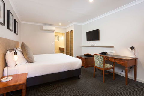 Brisbane International - Virginia - Whitsundays Accommodation 1