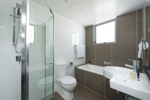 Astra Apartments North Sydney - Whitsundays Accommodation 1