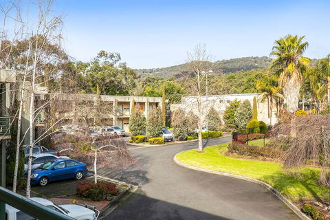 York On Lilydale Resort - Whitsundays Accommodation 2