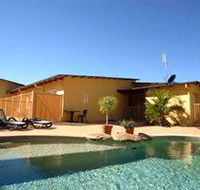 Red Bridge Motor Inn - Whitsundays Accommodation