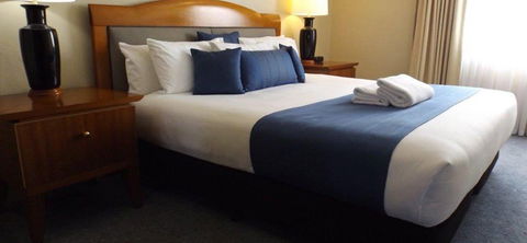 Warrnambool Central Court - Whitsundays Accommodation 1