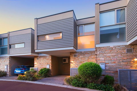 Smiths Beach Resort - Whitsundays Accommodation 2