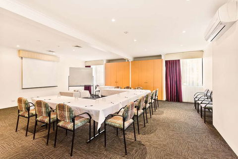 Quality Hotel Manor - Whitsundays Accommodation 9