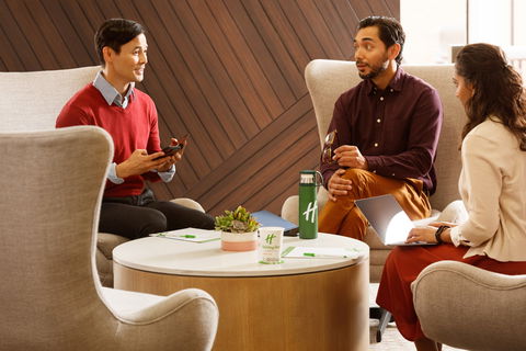 Holiday Inn Dandenong - Whitsundays Accommodation 8