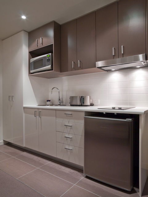 Quest Cheltenham Serviced Apartments - Whitsundays Accommodation 8