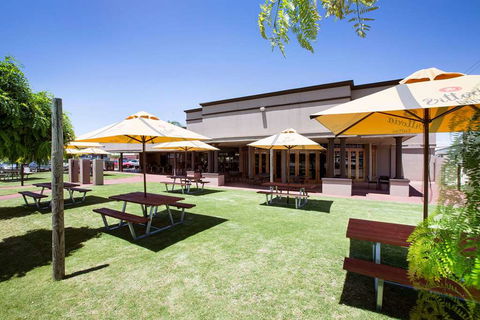 Boomerang Hotel - Whitsundays Accommodation 4