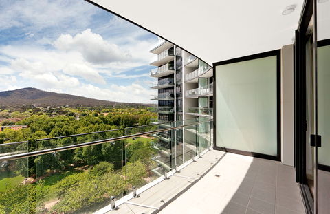 Astra Canberra Manhattan - Whitsundays Accommodation 11