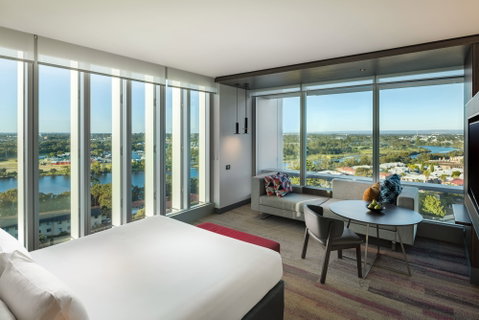 Aloft Perth - Whitsundays Accommodation 4