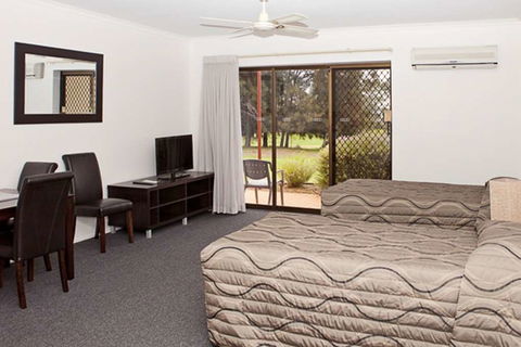 Comfort Inn & Suites Riverland - Whitsundays Accommodation 3