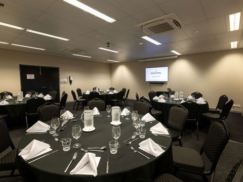 Novotel Darwin Airport Hotel - Whitsundays Accommodation 6