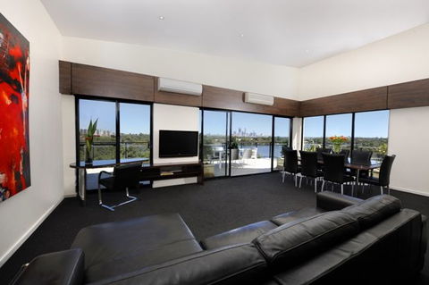 Assured Ascot Quays Apartment Hotel - Whitsundays Accommodation 6