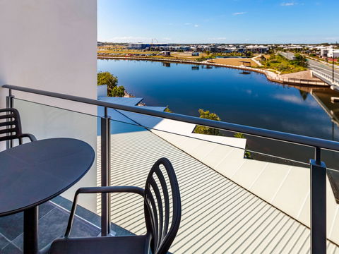 Mercure Sunshine Coast Kawana Waters - Whitsundays Accommodation 5