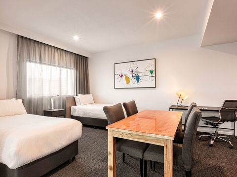Mercure Sunshine Coast Kawana Waters - Whitsundays Accommodation 10