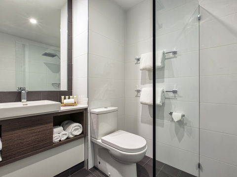 Mercure Sunshine Coast Kawana Waters - Whitsundays Accommodation 11
