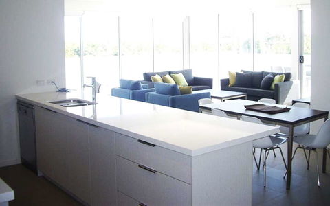Best Western Plus The Tudor-Box Hill - Whitsundays Accommodation 14
