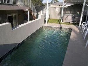 Aston Hill Motor Lodge - Whitsundays Accommodation 2