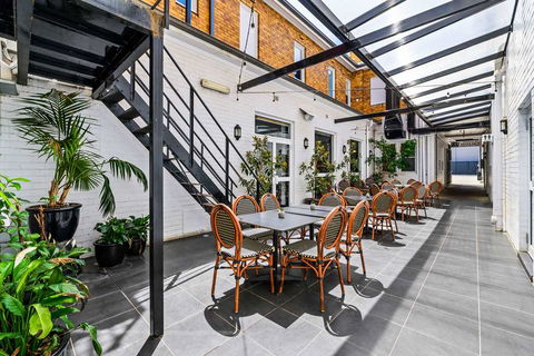 CH Boutique Hotel - Whitsundays Accommodation 2