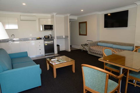 Bathurst Heritage Motor Inn - Whitsundays Accommodation 2