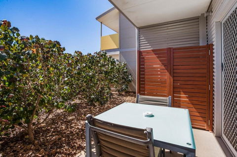Onslow Beach Resort - Whitsundays Accommodation 1